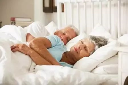脑梗塞物理治疗仪的作用_脑梗塞和脑梗死有什么区别