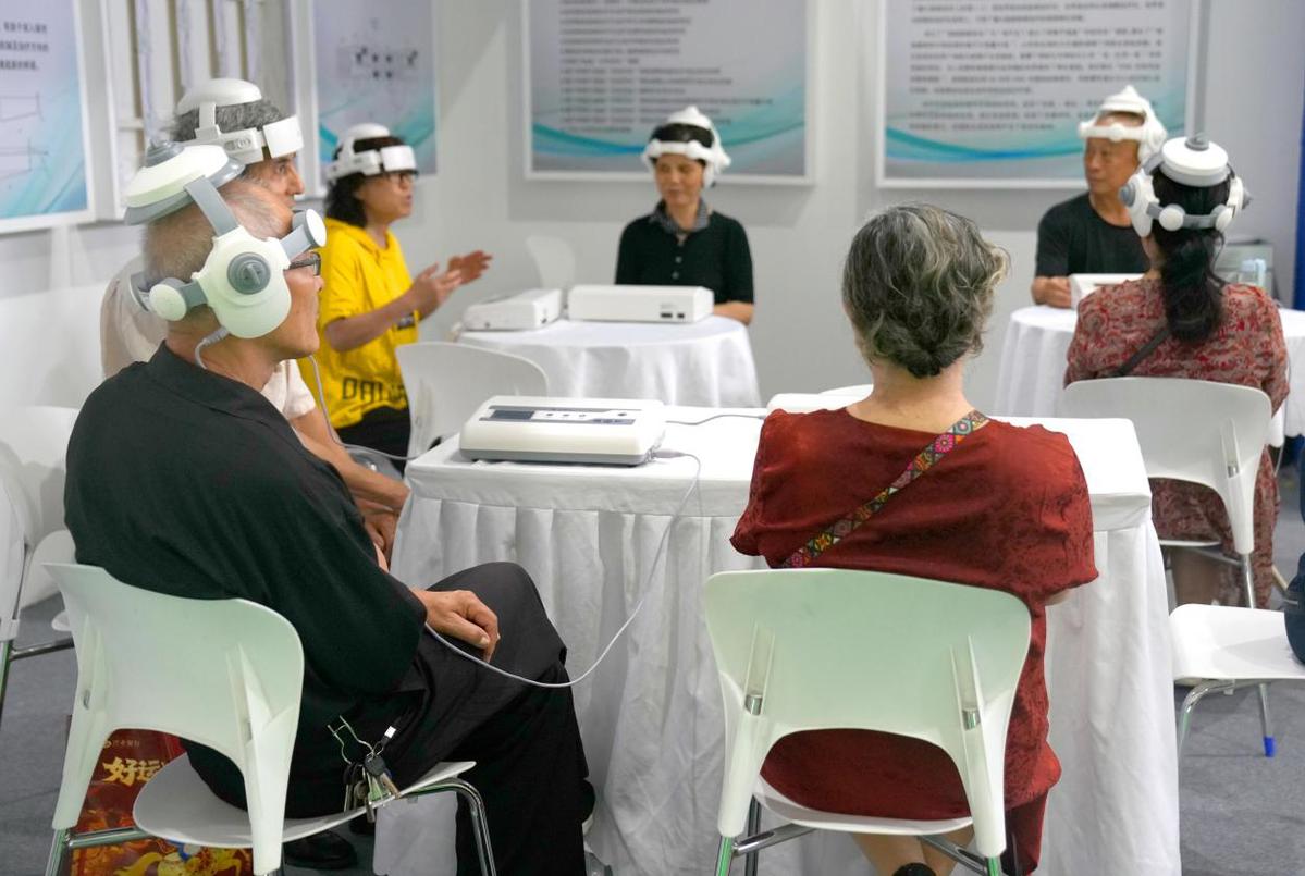 奥博甄选亮相第28届中国国际医疗器械博览会，人气爆棚引领康复新风向