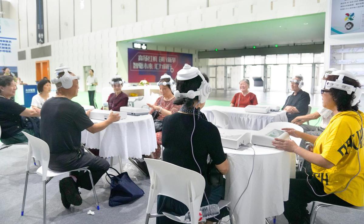 奥博甄选亮相第28届中国国际医疗器械博览会，人气爆棚引领康复新风向